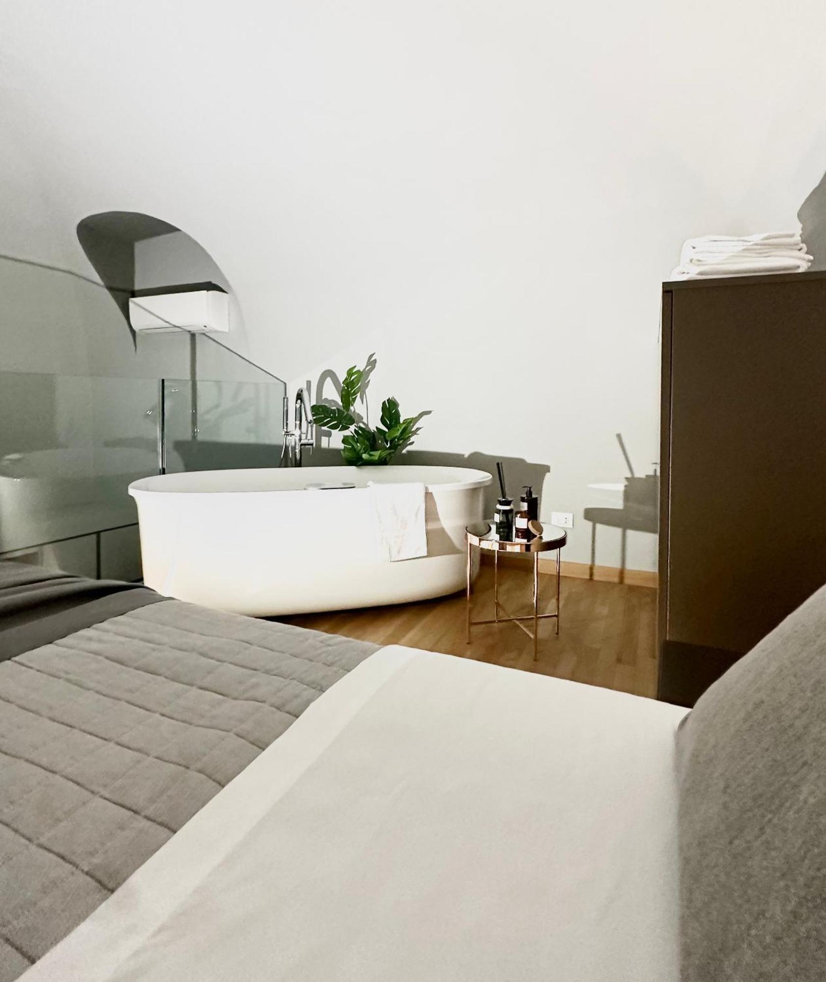 Jacuzzi Luxury Apartment In The Town Centre Turim Exterior foto